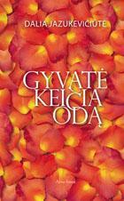 Gyvatė keičia odą