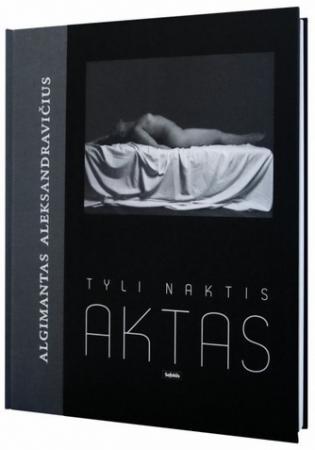 Tyli naktis. Aktas