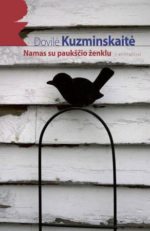 Namas su paukščio ženklu
