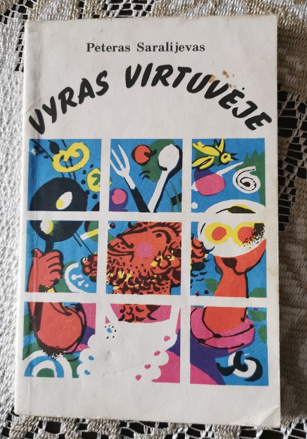 Vyras virtuveje