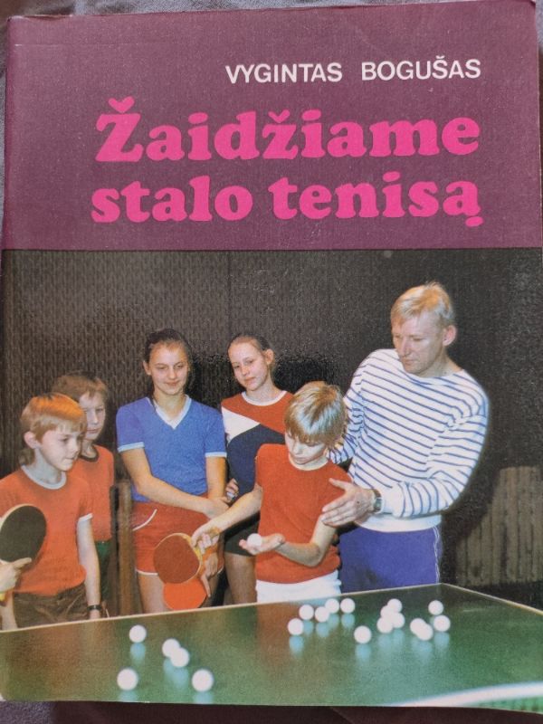 Žaidžiame stalo tenisą