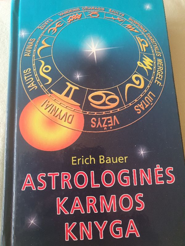 Astrologinės karmos knyga