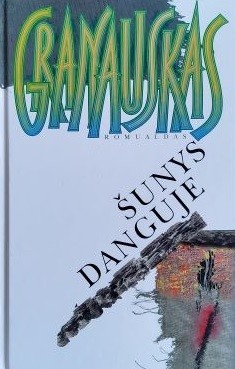 Šunys danguje