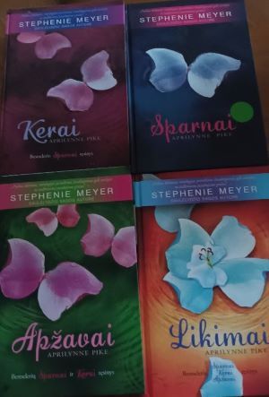 Rinkinys: Sparnai, Kerai,  Apžavai, Likimai