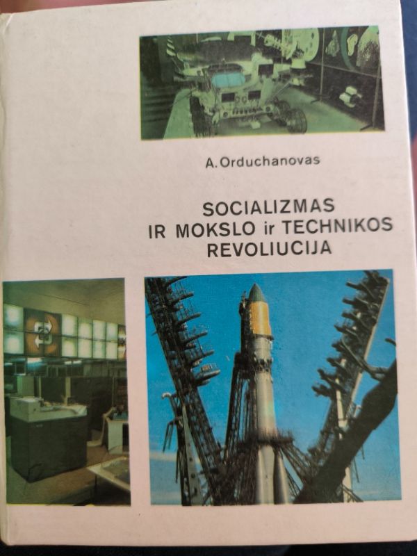 Socializmas ir mokslo ir technikos revoliucija