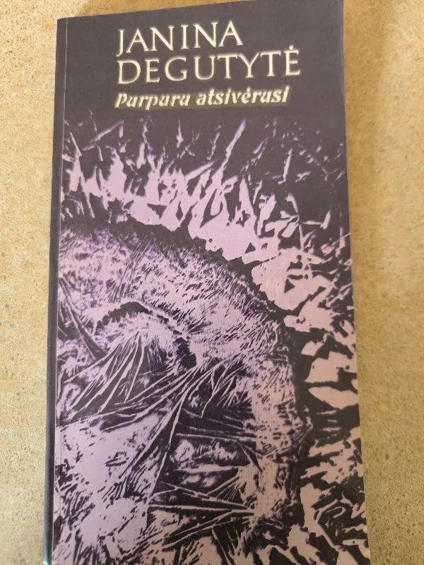 Purpuru atsivėrusi