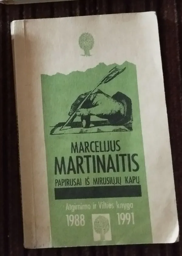 Papirusai iš mirusiųjų kapų