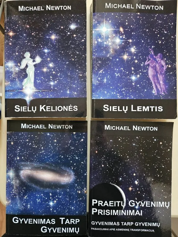 Rinkinys: Sielų kelionės, Sielų lemtis, Gyvenimas tarp gyvenimų ir Praeitų...