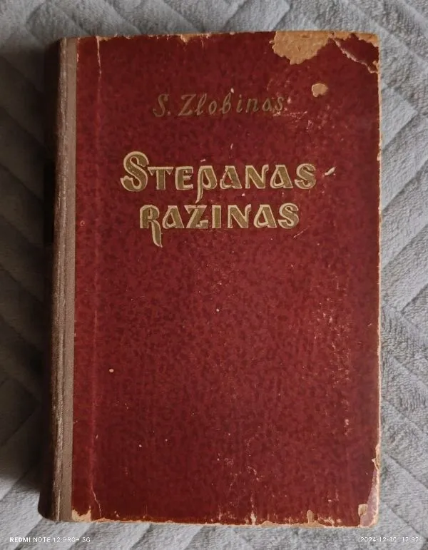 Stepanas Razinas. Pirmoji knyga
