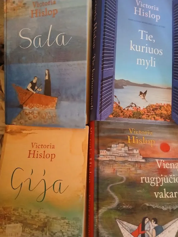 Sala,Vieną rugpjūčio vakarą,Tie kuriuos myli,Gija