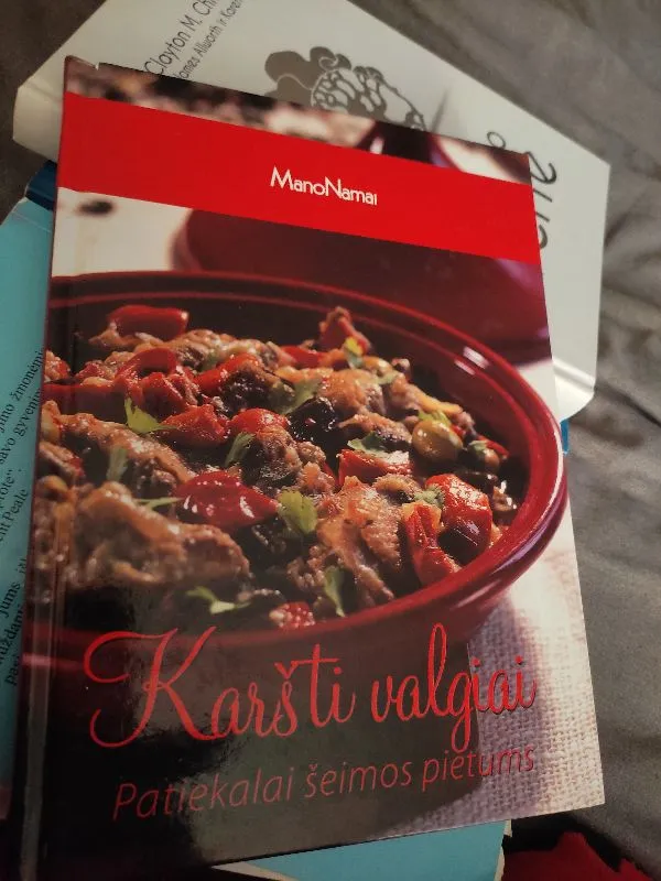Karšti valgiai patiekalai šeimos pietums