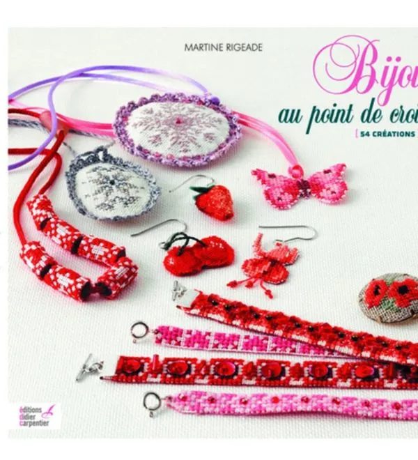 Bijoux au point de croix