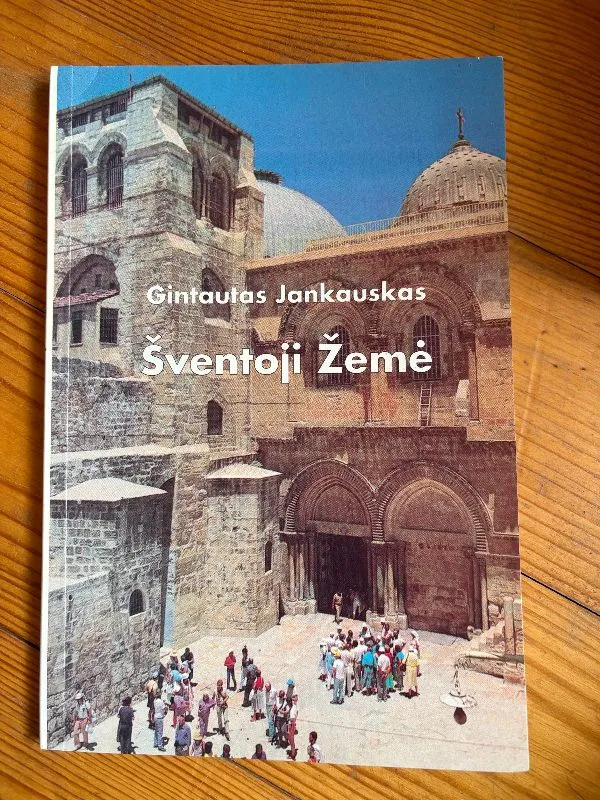 Šventoji žemė