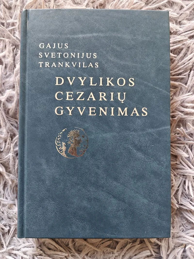 Dvylikos Cezarių gyvenimas